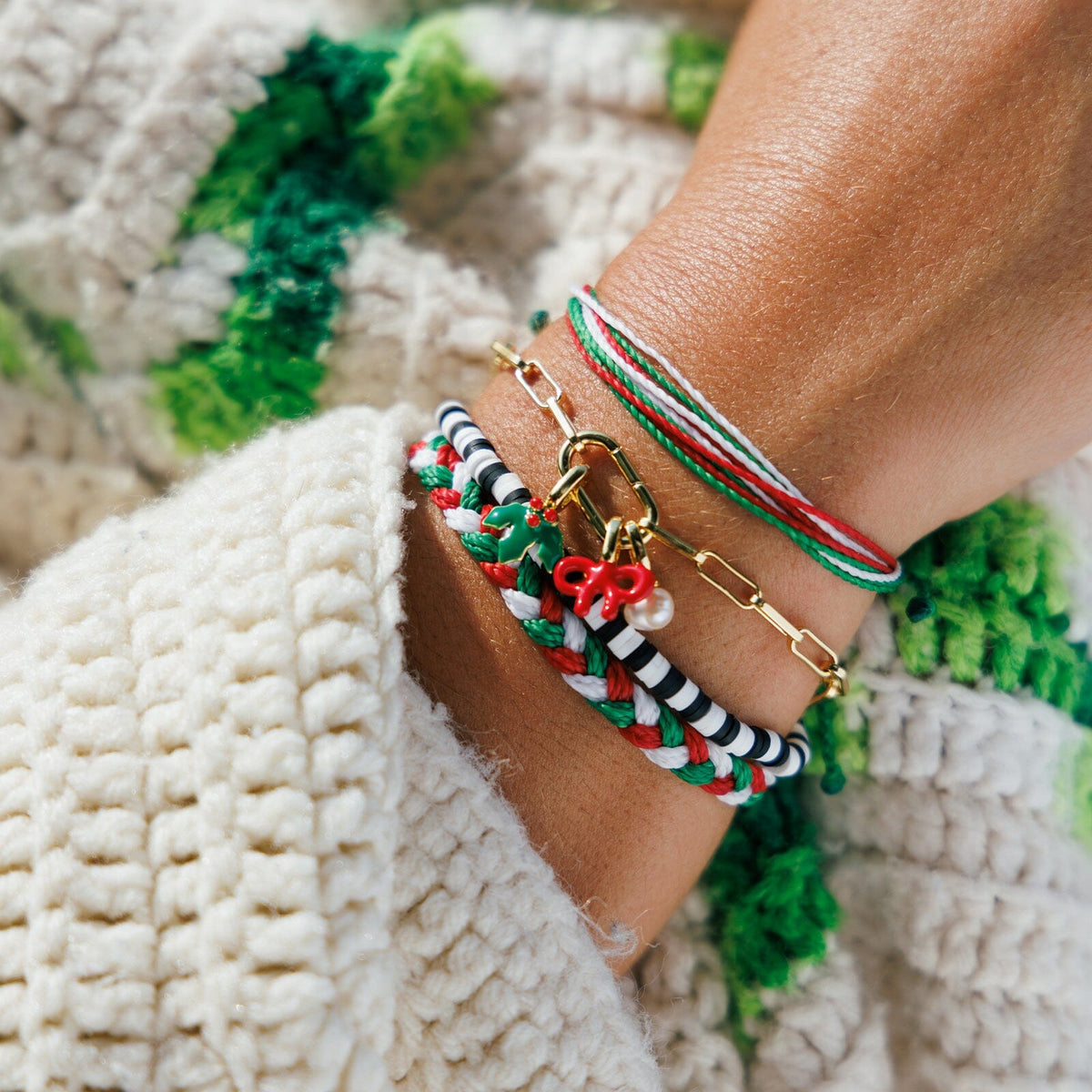 Under the Mistletoe Braided Bracelet