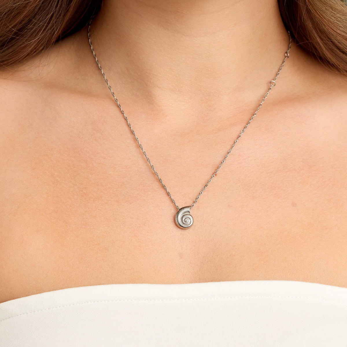 Seashell Pendant Necklace