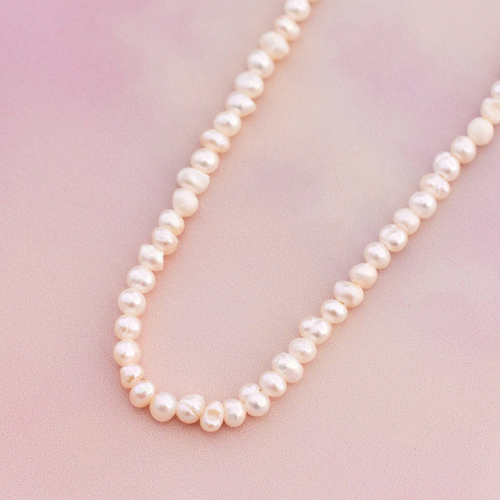 Bitty Freshwater Pearl Choker 4